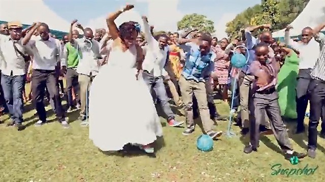 Pogledajte spontani flashmob na afričkom vjenčanju 